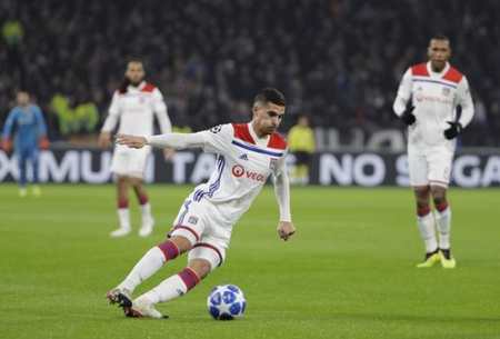 竞争激烈的 竞争激烈的